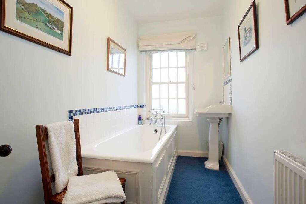 Hall Cottage, Wighill Near York And Leeds Тадкастър Екстериор снимка