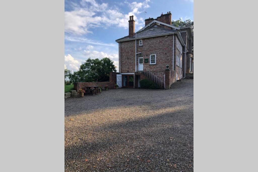 Hall Cottage, Wighill Near York And Leeds Тадкастър Екстериор снимка